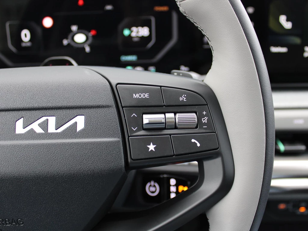 Kia EV4 – foto 15