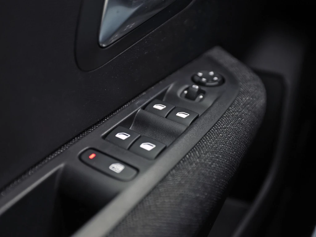 Peugeot 208 – foto 23
