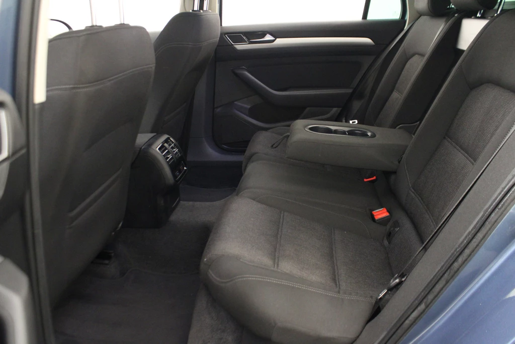 Volkswagen Passat – foto 12
