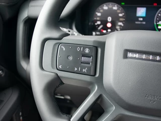 Land Rover Defender – thumbnail 27