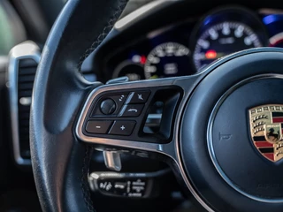 Porsche Cayenne – thumbnail 37
