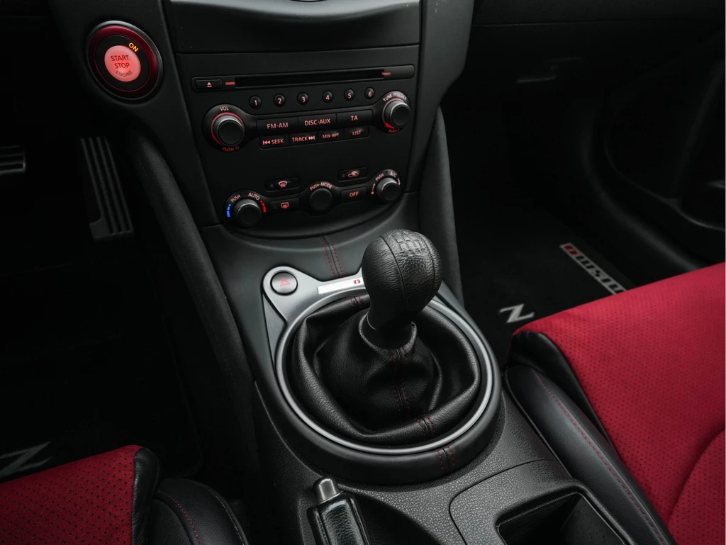 Nissan 370Z – foto 13