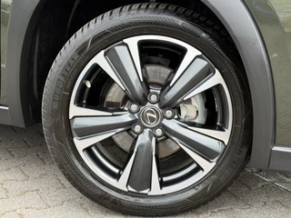 Lexus UX – thumbnail 8