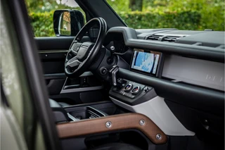 Land Rover Defender – thumbnail 38