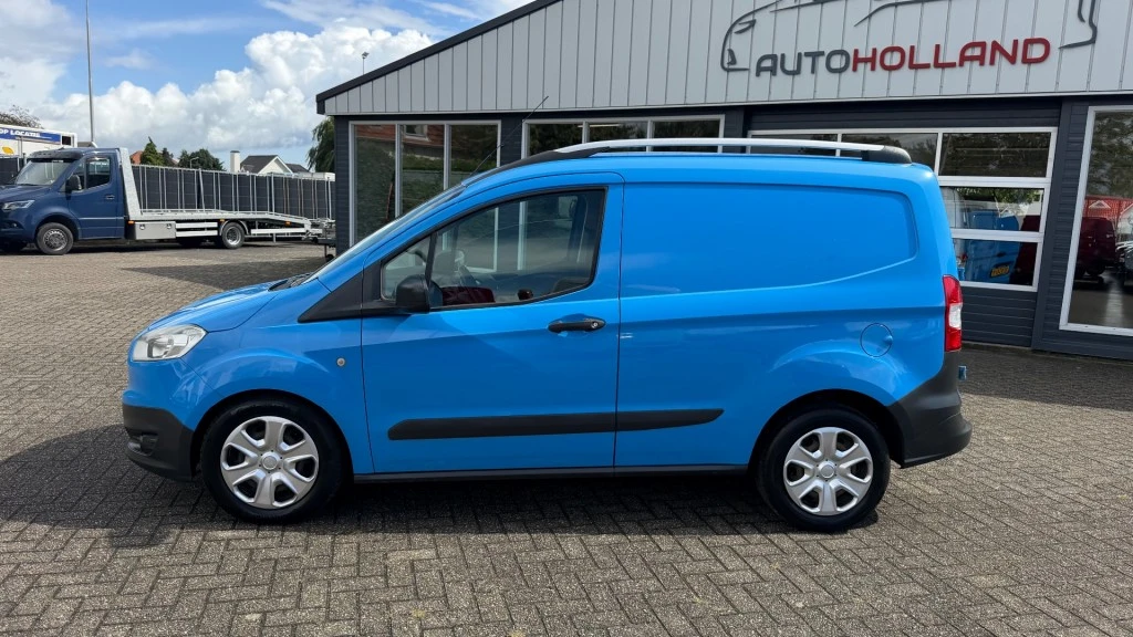 Ford Transit Courier – foto 2