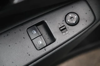 Hyundai i10 – thumbnail 11