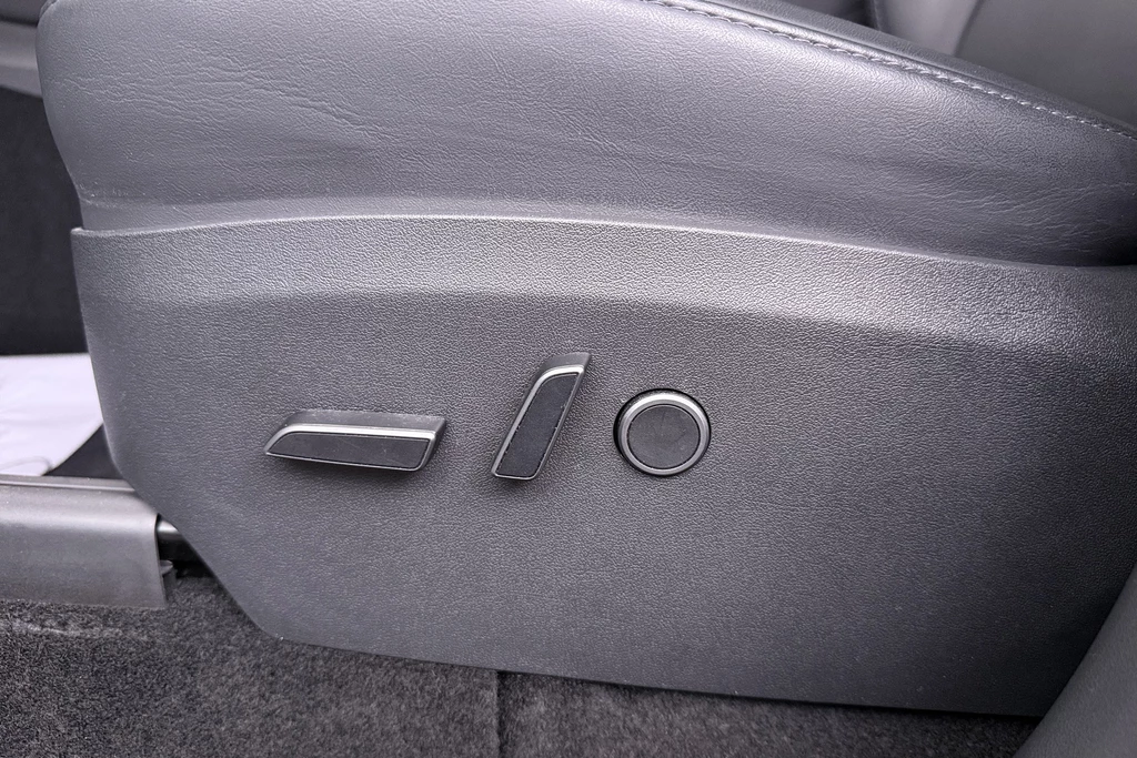 Tesla Model Y – foto 25