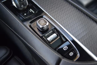 Volvo XC90 – thumbnail 30