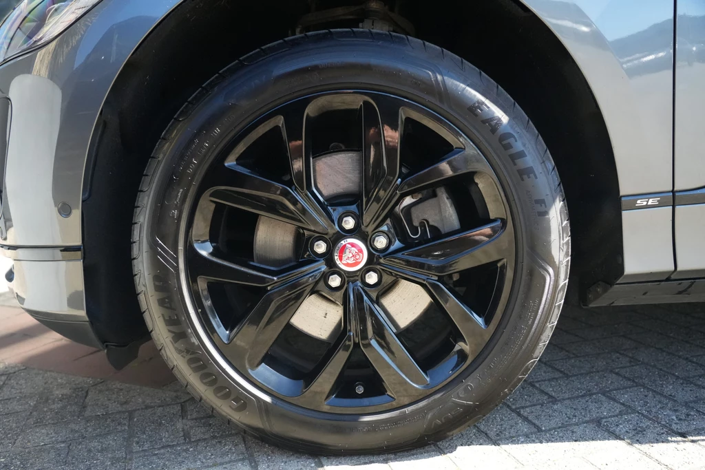 Jaguar I-PACE – foto 9