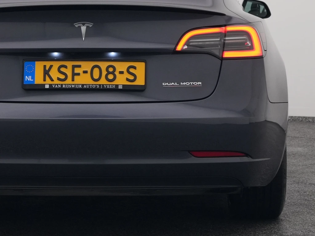 Tesla Model 3 – foto 8