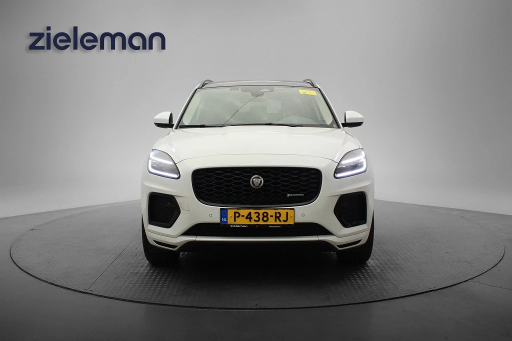 Jaguar E-PACE – foto 10