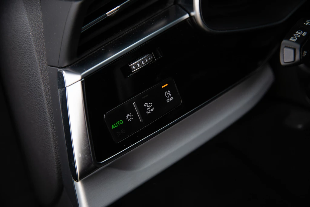 Audi Q8 – foto 36