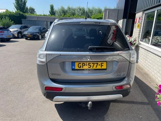 Mitsubishi Outlander – thumbnail 4
