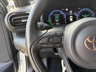 Toyota Yaris – thumbnail 16