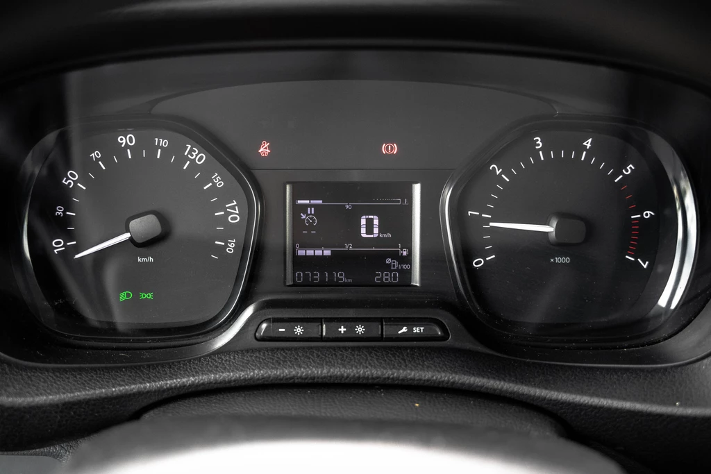 Opel Vivaro – foto 15