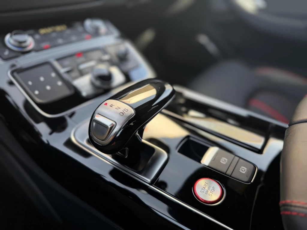 Audi S8 – foto 13