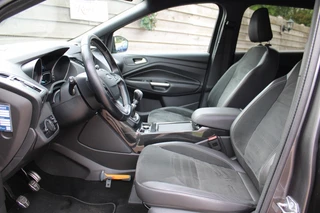 Ford Kuga – thumbnail 9