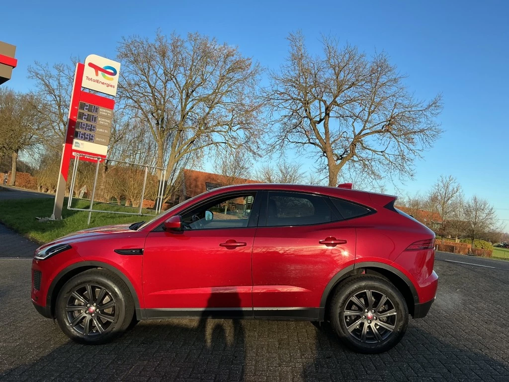 Jaguar E-PACE – foto 2
