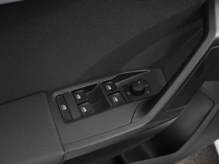 SEAT Ibiza – thumbnail 24