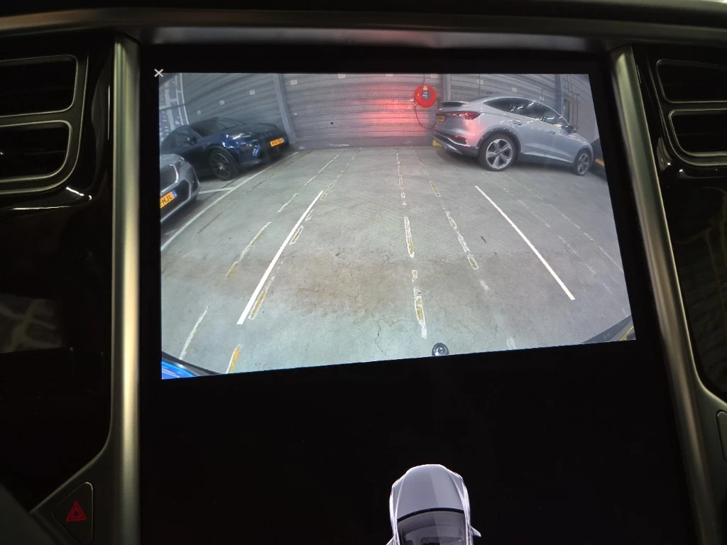 Tesla Model X – foto 18