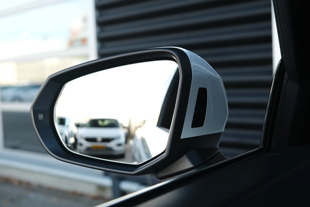 Audi Q3 – foto 33