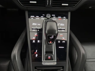 Porsche Cayenne – thumbnail 24