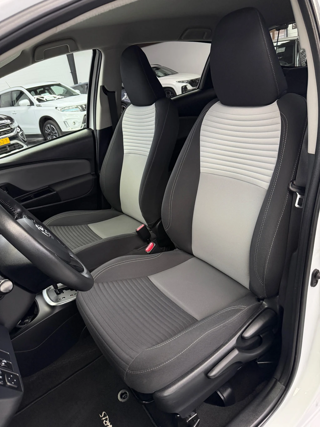 Toyota Yaris – foto 14