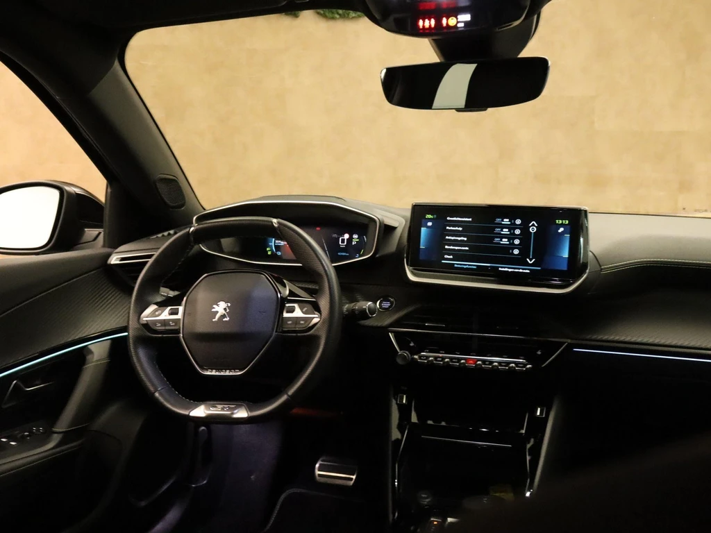 Peugeot e-2008 – foto 18