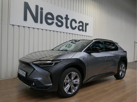Subaru Solterra Sky Package 71 kWh Approved Used / Eye-Sight / Navigatie / Apple Carplay en android auto
