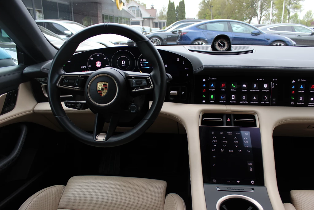 Porsche Taycan – foto 12