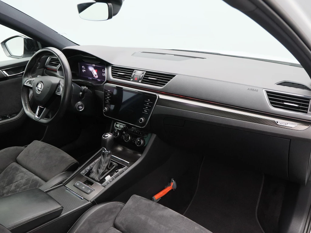 Škoda Superb – foto 44