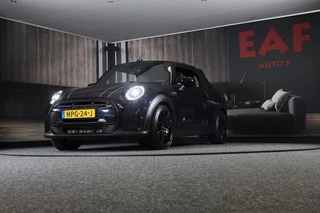 MINI Cooper Cabrio – thumbnail 1