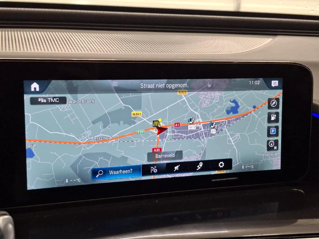Mercedes-Benz EQC – foto 8