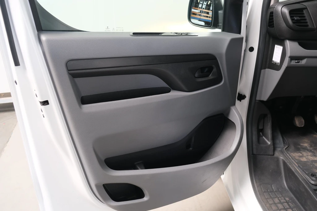 Opel Vivaro – foto 16