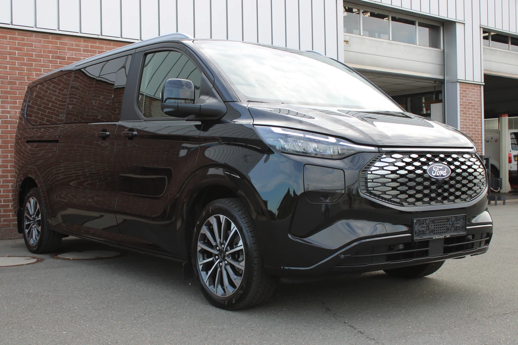 Ford Tourneo Custom – foto 9