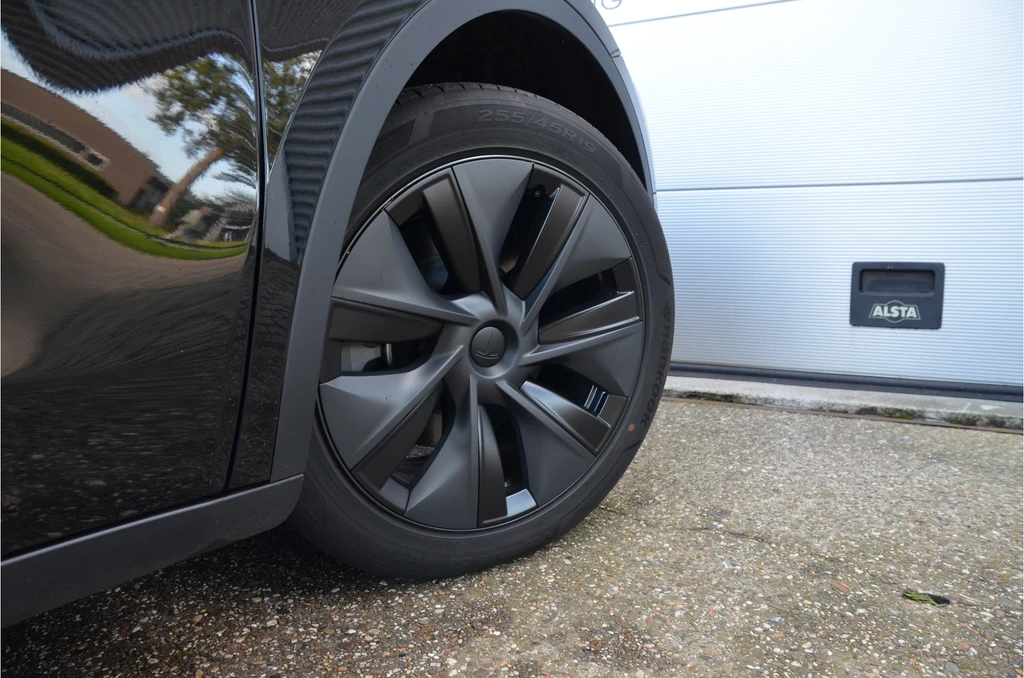 Tesla Model Y – foto 10