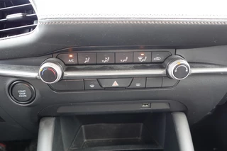 Mazda 3 – thumbnail 18