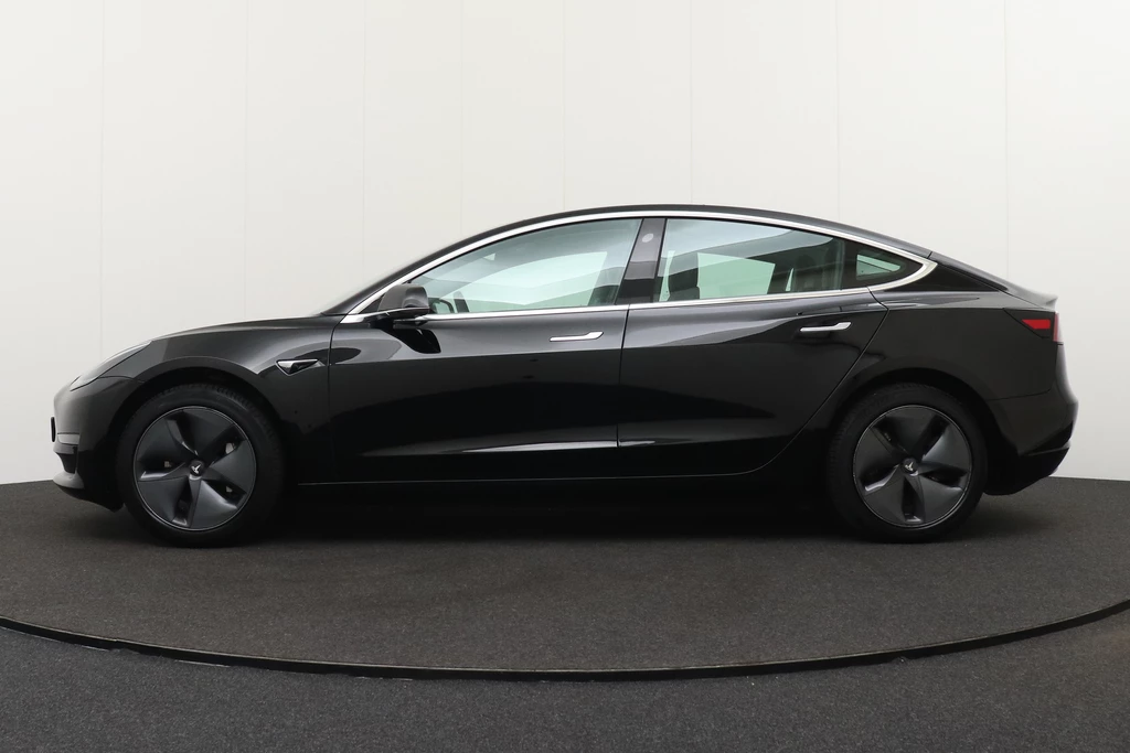 Tesla Model 3 – foto 2