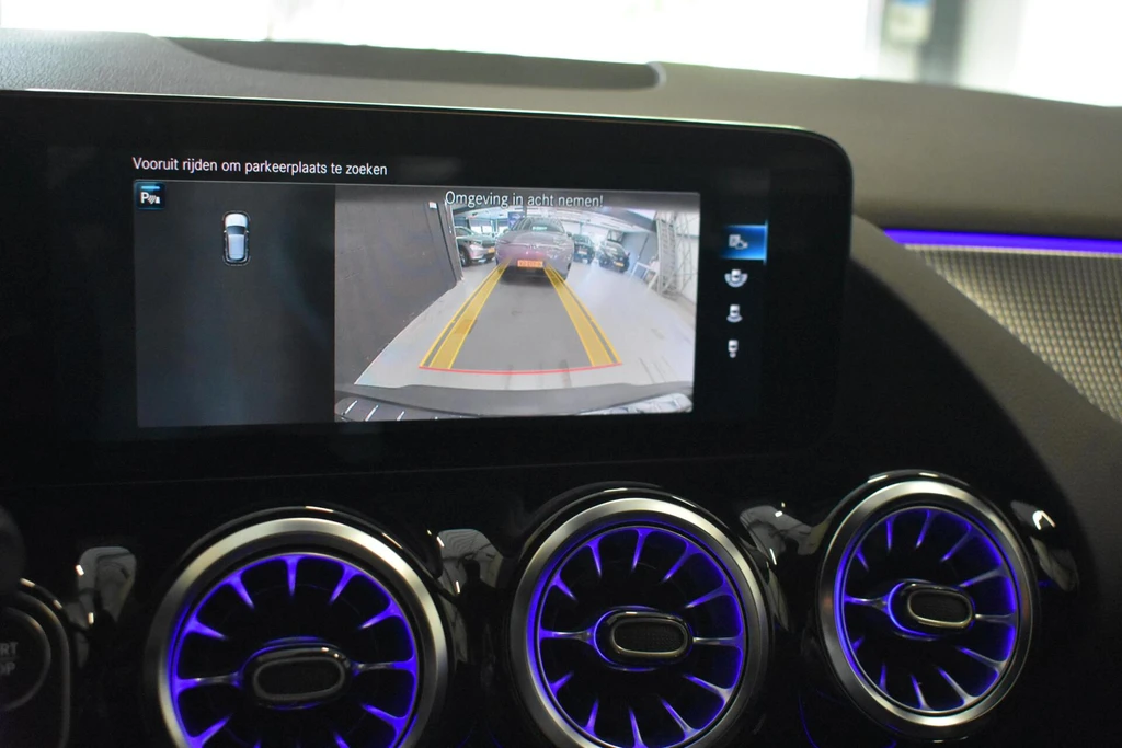 Mercedes-Benz EQA – foto 16
