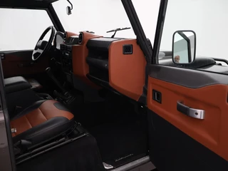 Land Rover Defender – thumbnail 30