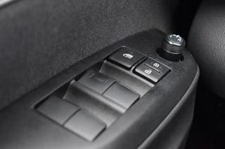 Toyota Yaris – thumbnail 16
