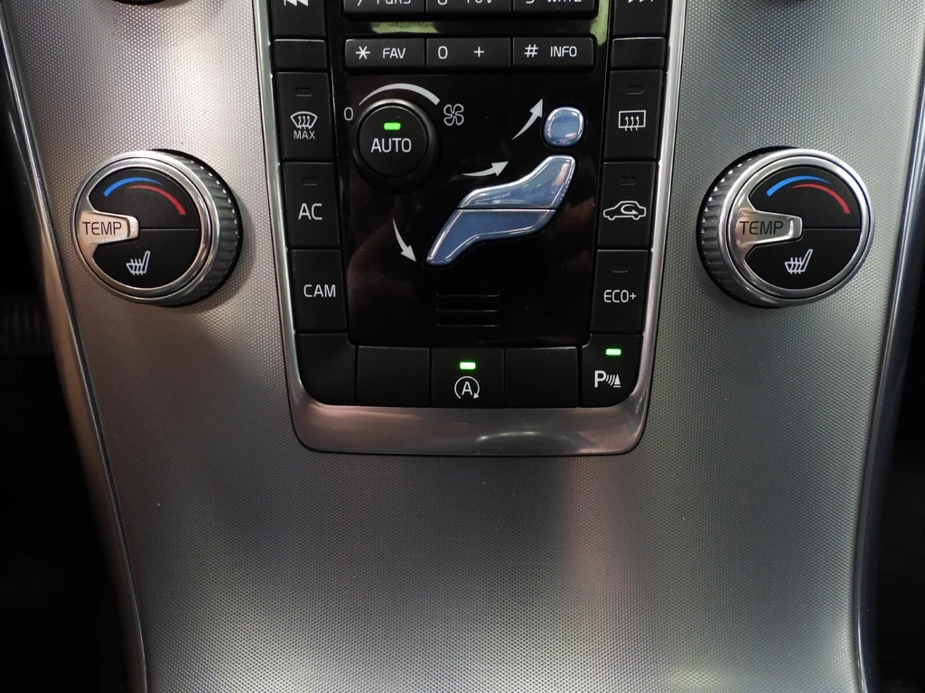 Volvo XC60 – foto 10