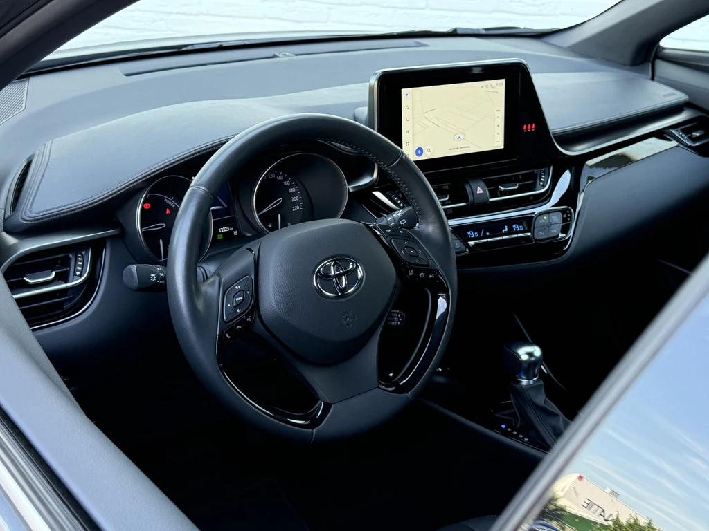 Toyota C-HR – foto 10