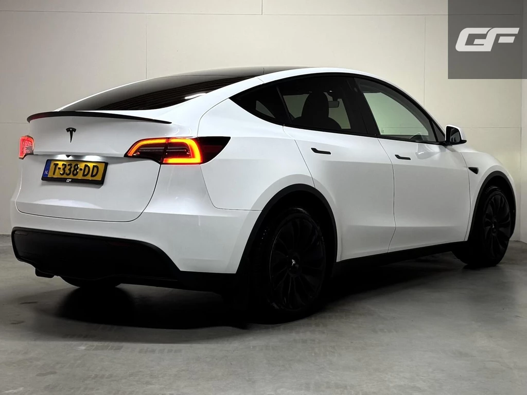 Tesla Model Y – foto 11