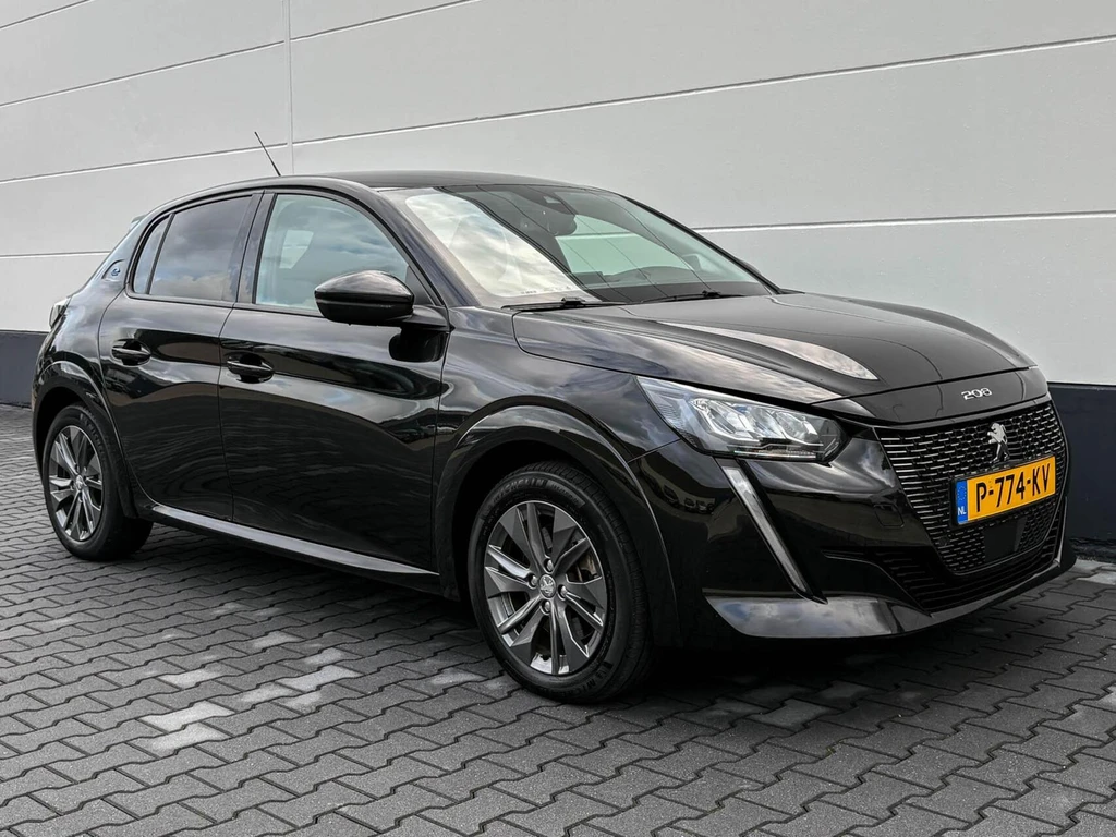 Peugeot e-208 – foto 13