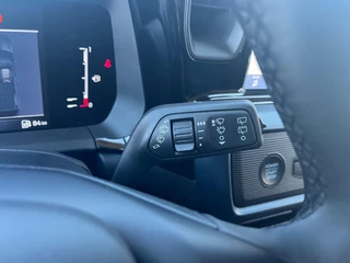 Ford Transit Courier – thumbnail 22