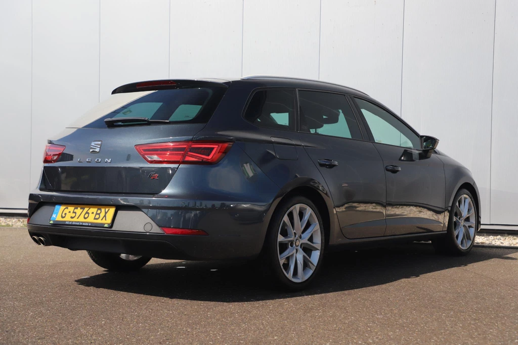 SEAT Leon – foto 2