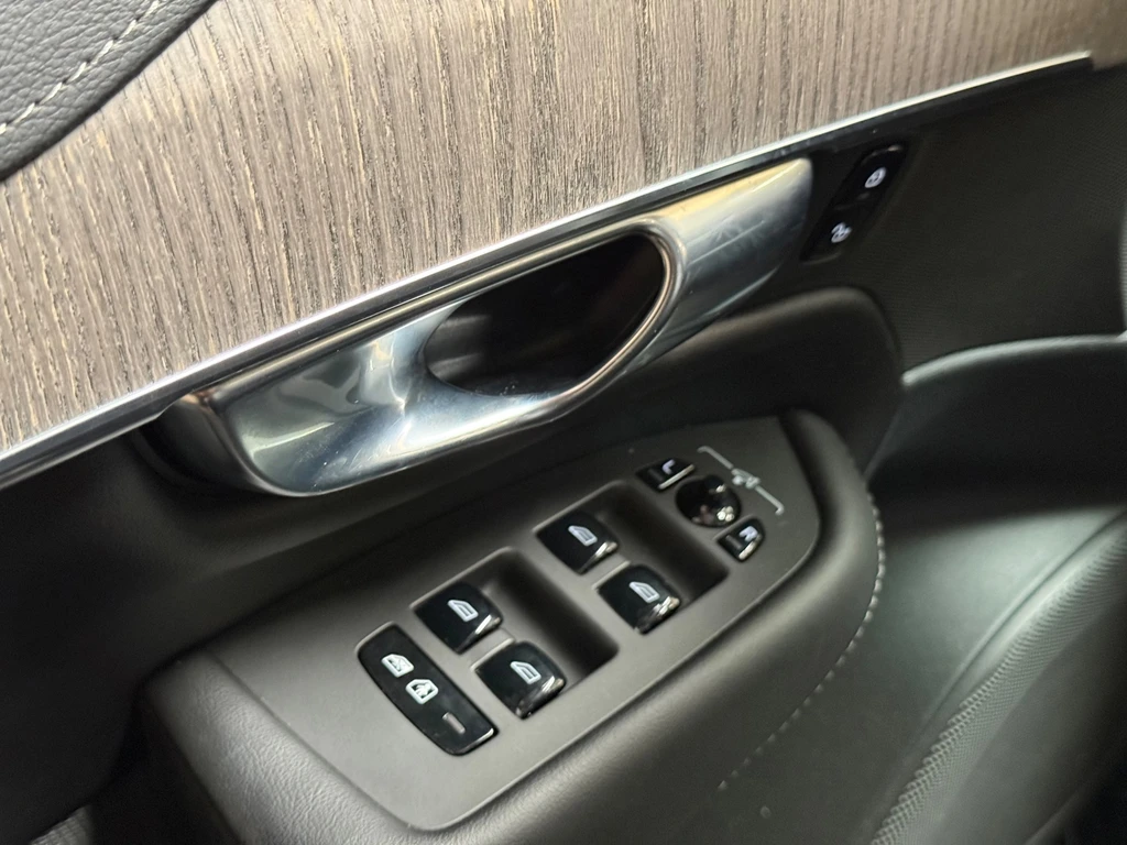 Volvo XC90 – foto 18