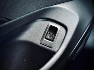 BMW M5 – thumbnail 56