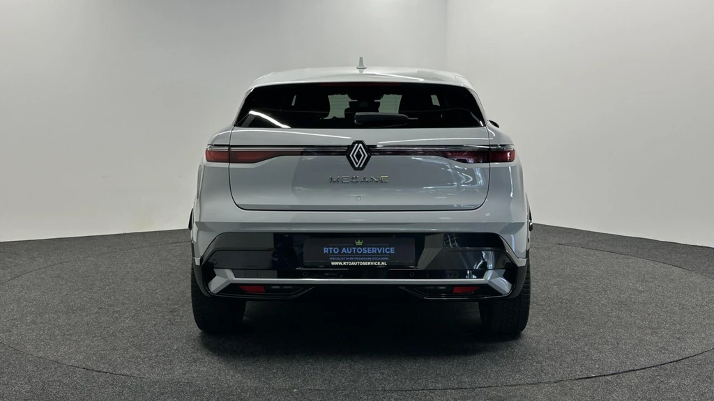 Renault Megane E-Tech – foto 4